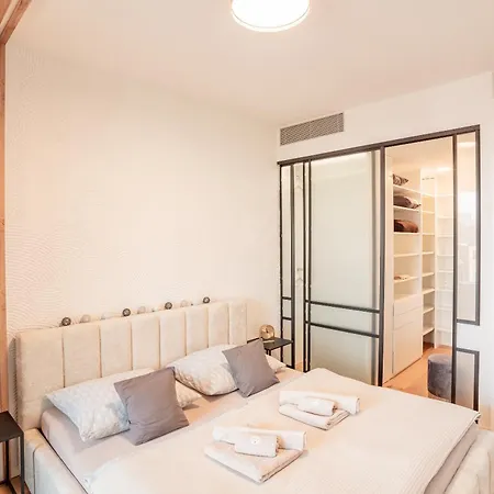 Sky Park - Luxury - Free Parking Apartamento Bratislava
