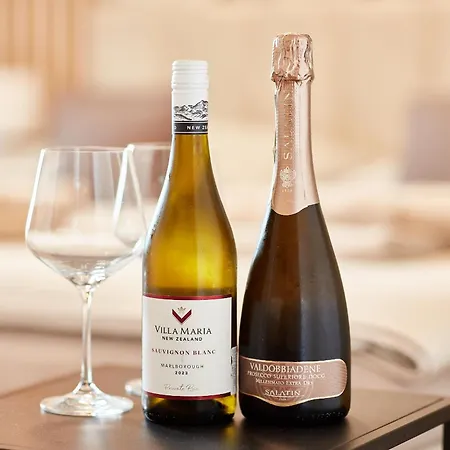 Sky Park - Luxury - Free Parking Apartamento